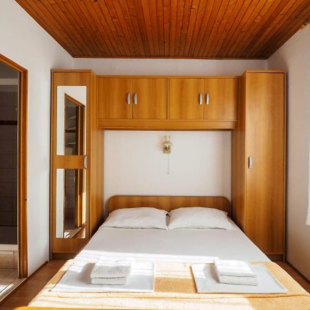 קריקווניצה Cozy Studio With Private Terrace Barac מראה חיצוני תמונה